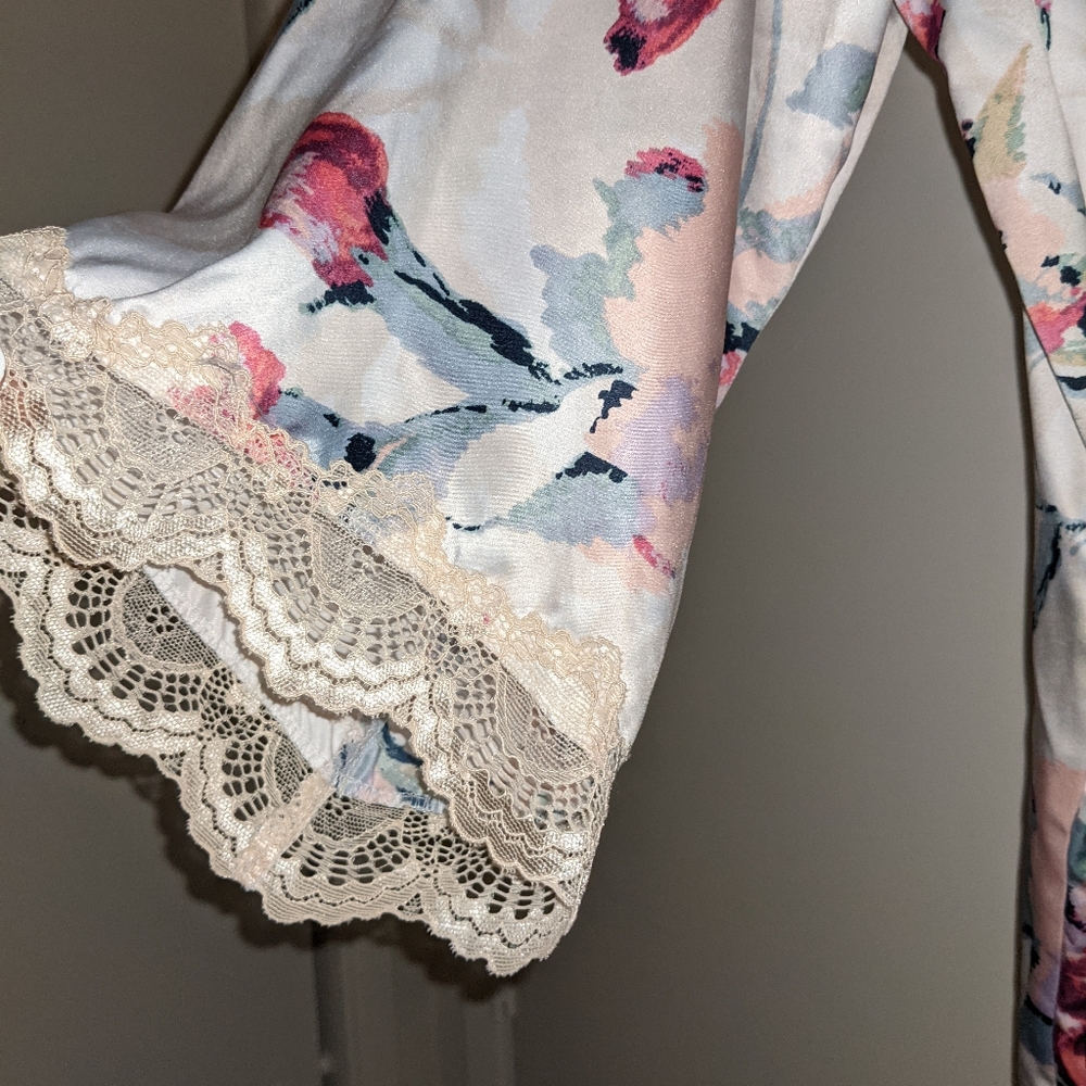 Silk Robe - Picture 2 of 3